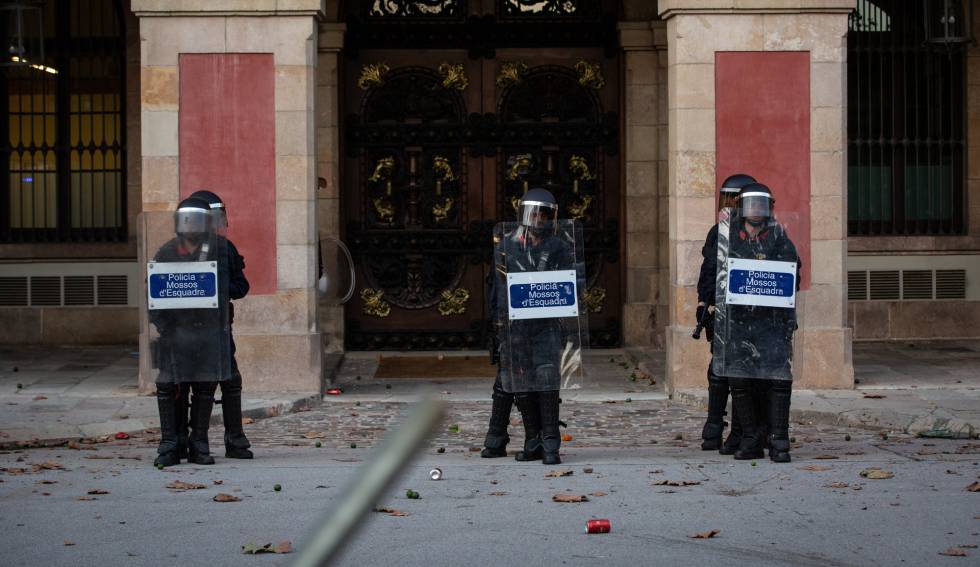 Los Mossos se abren a usar gas pimienta ante un otoño de protestas
