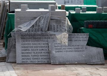 Destrucción del memorial histórico inacabado en el cementerio de la Almudena.