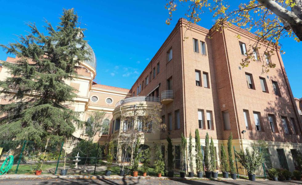 La parroquia de San Jorge y parte de la residencia de mayores de la fundación Santísima Virgen y San Celedonio.