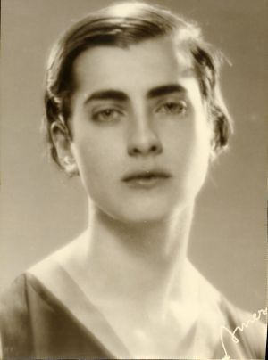 Marga Gil Roësset, pintora y escultora española, en 1932.