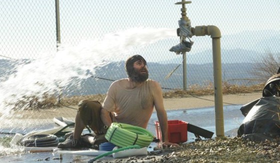 serie hombre solo en la tierra