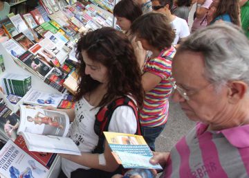 La Reina Letizia inaugura la Feria del Libro de Madrid