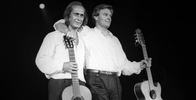 Paco de Lucía and John McLaughlin at the San Sebastián jazz festival in 1987.