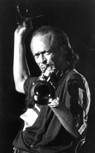 Miles Davis, durante un concierto en Sevilla en 1985. Miles Davis, durante un concierto en Sevilla en 1985.