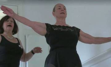 Una mujer de 71 aÃ±os, bailarina de la Royal Academy de Londres