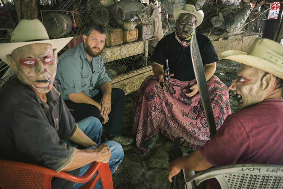 Dos Caras De La Muerte En Clandestino Television El Pais