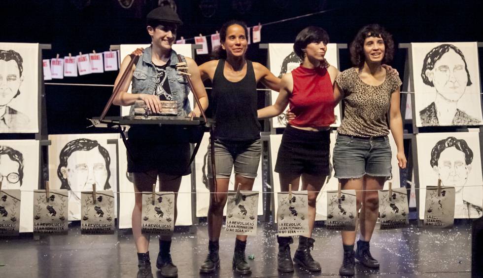 De izquierda a derecha, Carla Chillida,Yarima Osuna, Paula Romero y Margarida Mateos, en la función 'Las solidarias'.