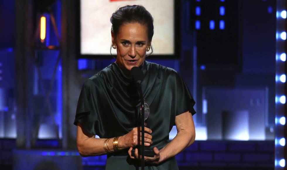 Laurie Metcalf agradece el premio en la 71ª edición de los premios Tony, el pasado domingo 11 de junio en Nueva York. 