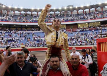 Puerta grande para Enrique Ponce