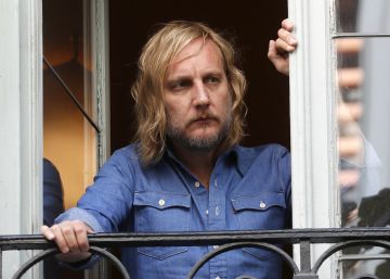 Paco Rom&aacute;n, l&iacute;der del grupo de rock Neuman