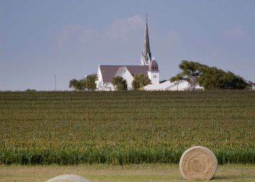 Dios entre los maizales