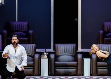 Felipe II se pierde por la bragueta, el machismo y el alcohol en un polémico 