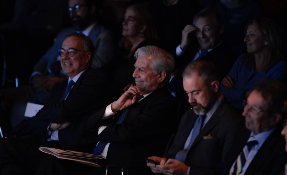 Mario Vargas Llosa, en el homenaje por los 50 años del premio Rómulo Gallegos a 'La casa verde'.
