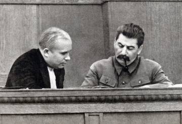 Nikita Jruschev y Josef Stalin, en Rusia en 1936.
