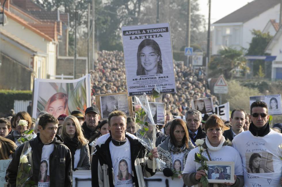 Marcha en repulsa por el asesinato de Laëtitia Perrais en La Bernerie-en-Retz, en enero de 2011.