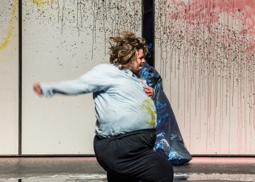 Miet Warlop: “El escenario es un espacio de libertad”