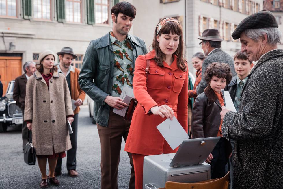 Suiza Dos Siglos De Reloj De Cuco Chocolate Y Negacion Del Voto A La Mujer Cultura El Pais