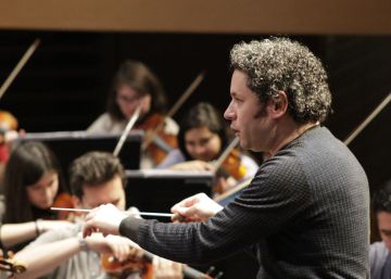 Dudamel despide a su maestro Abreu al frente de una orquesta ‘all star’