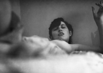 Los momentos íntimos en blanco y negro de un pionero del color