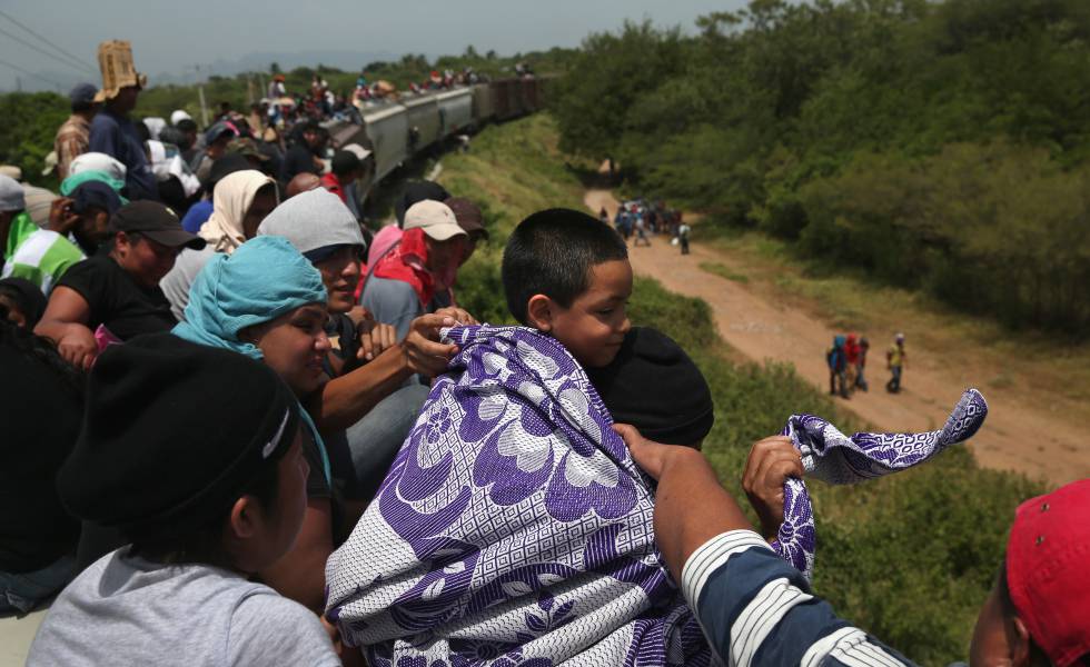Emigrantes centroamericanos a su paso por MÃ©xico.