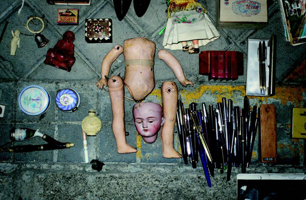Muñeca deconstruida, fotografía del escritor.