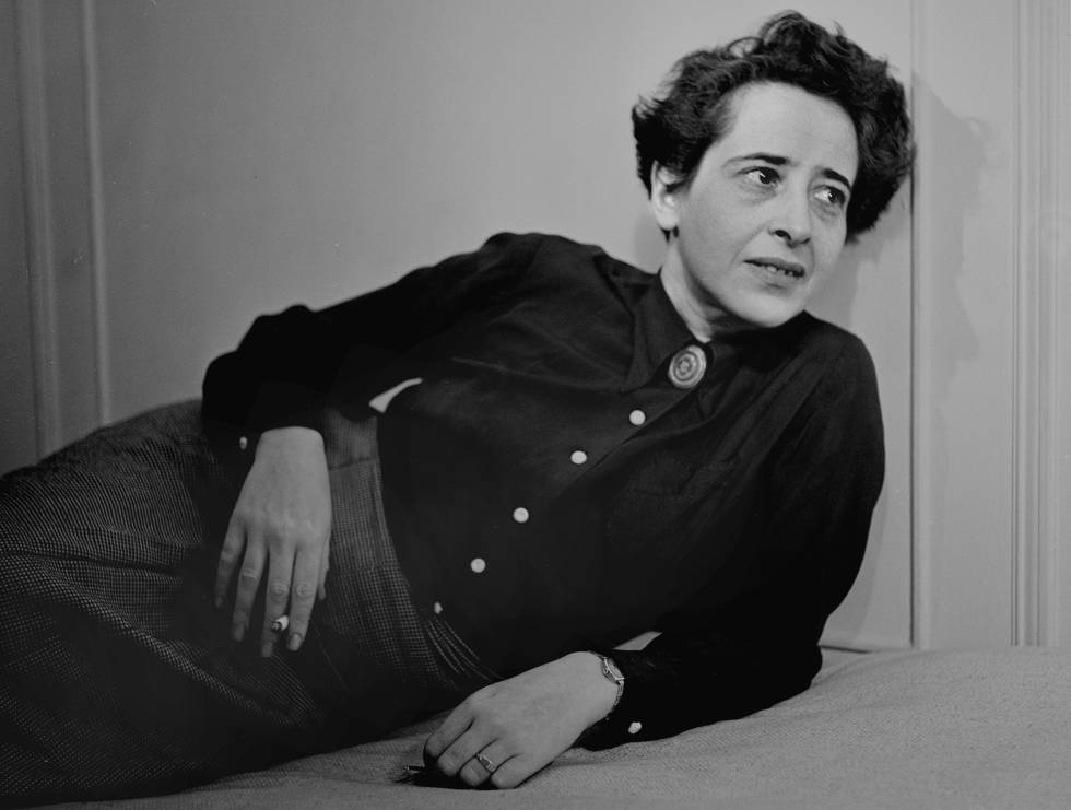 Hannah Arendt em um retratao tomado em 1949.