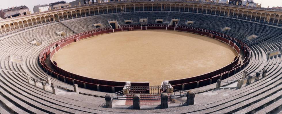 Vista panorámica del interior de la plaza de Albacete.