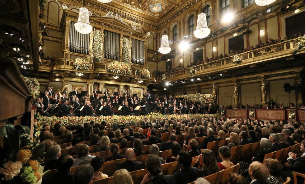 Vista de la Sala de oro del Musikverein en Vienna durante el Concierto de Año Nuevo