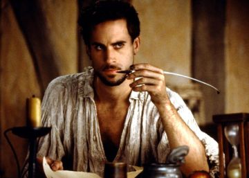 Ralph Fiennes como William Shakespeare en la cinta que dirigió John Madden, 'Shakespeare in love' (1998)