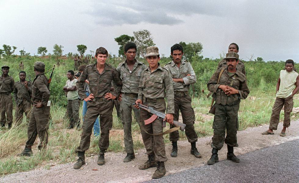 Soldados cubanos en Angola, en diciembre de 1988.Â 