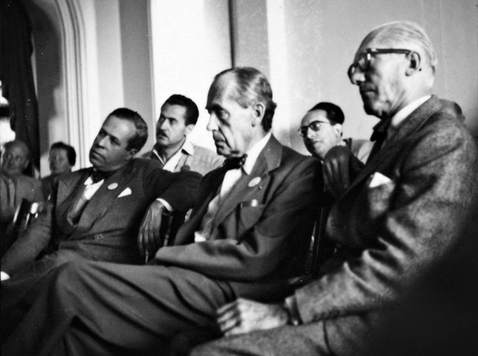 Sert, Gropius y Le Corbusier, de izquierda a derecha, hacia 1949.
