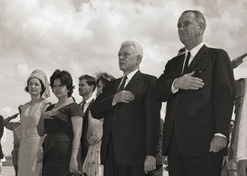 Juan Bosch, entre política y literatura