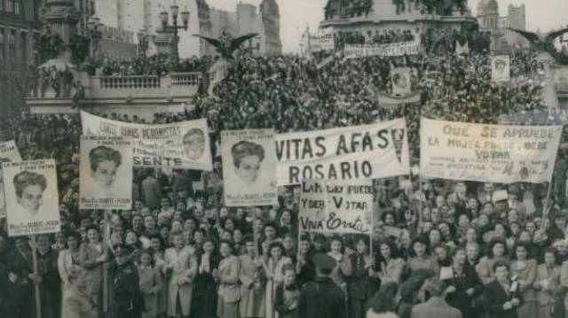 Imagen de una protesta feminista en los cuarenta.
