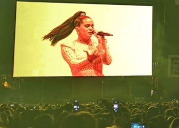 ¿Lo escuchan? Es el silencio de todo un festival viendo a Rosalía