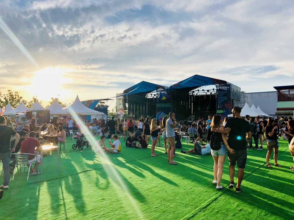 "We want to end the queues of the festivals"