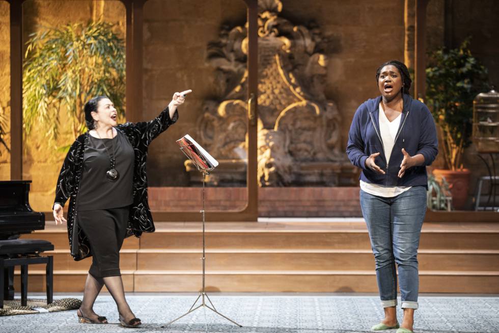 Catherine Malfitano (left) teaches Angel Blue how to sing 'her' Tosca character in the first act of the opera.