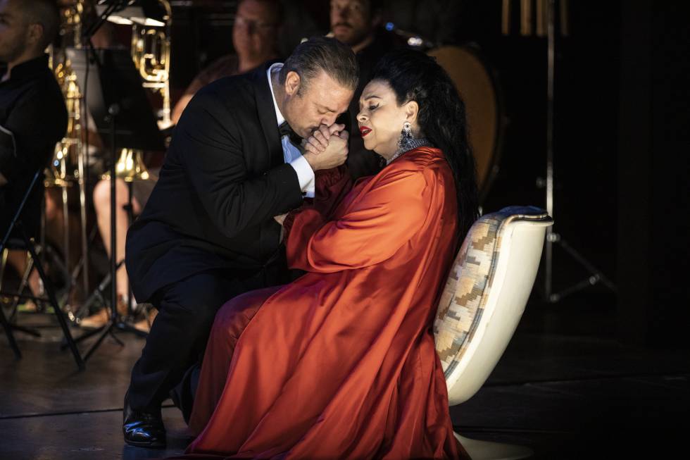 Joseph Calleja and Catherine Malfitano in the third act, almost concertante, of 'Tosca'.