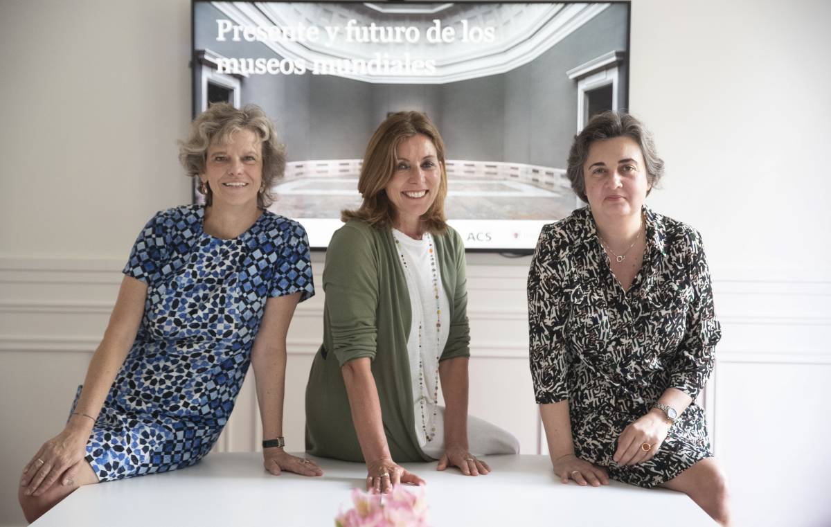 Desde la izquierda, las responsables del Museo Kunsthistorisches de Viena, Sabine Haag; de los Museos Vaticanos, Barbara Jatta; y del Museo de Orsay de París, Laurence des Cars.