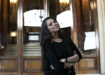 Carmen Boullosa: “La poesía es un género hecho para resistir”