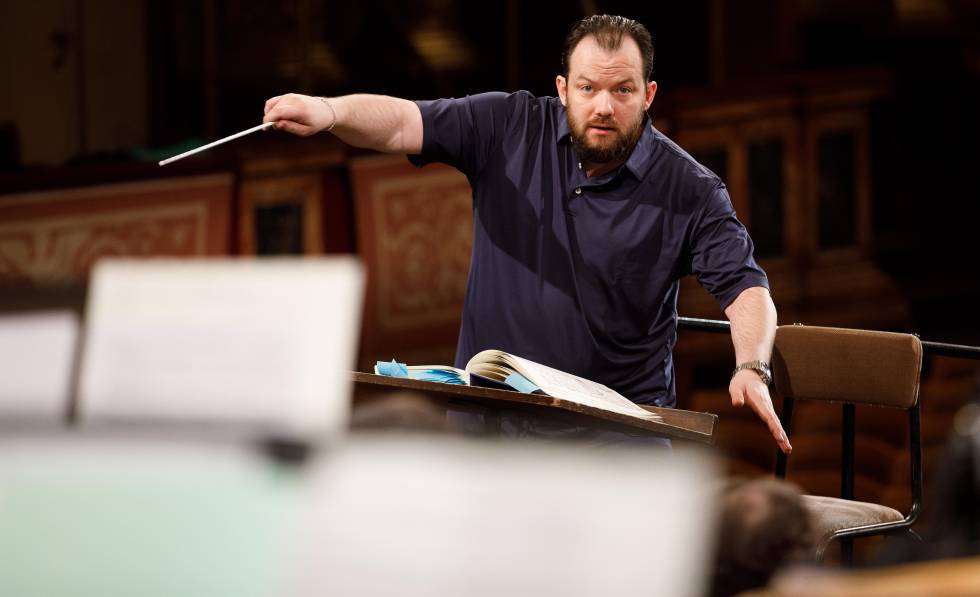 Latvian director Andris Nelsons, in the rehearsal of the New Year's Concert, on December 27.