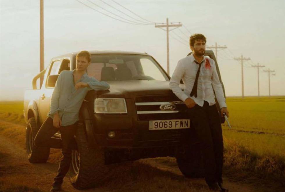 A frame from the movie 'The digging up'.