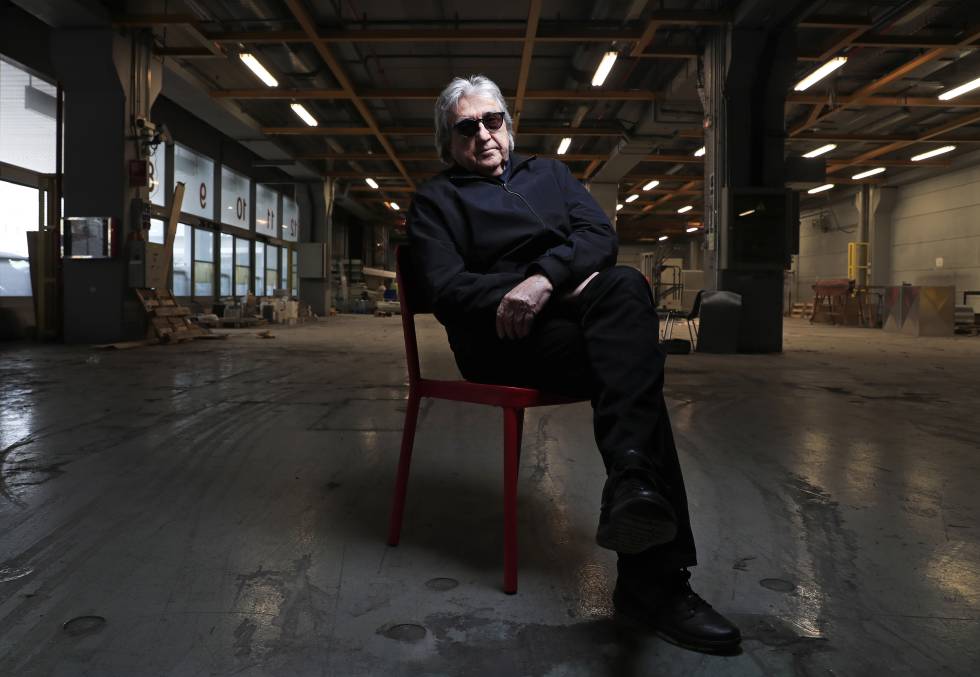 El artista Antoni Muntadas, a comienzos de febrero.