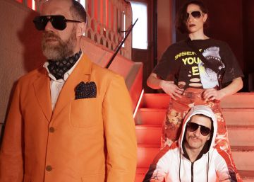 Encerrados con solo dos juguetes