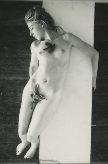 Autorretrato de Francesca Woodman, en 1979.