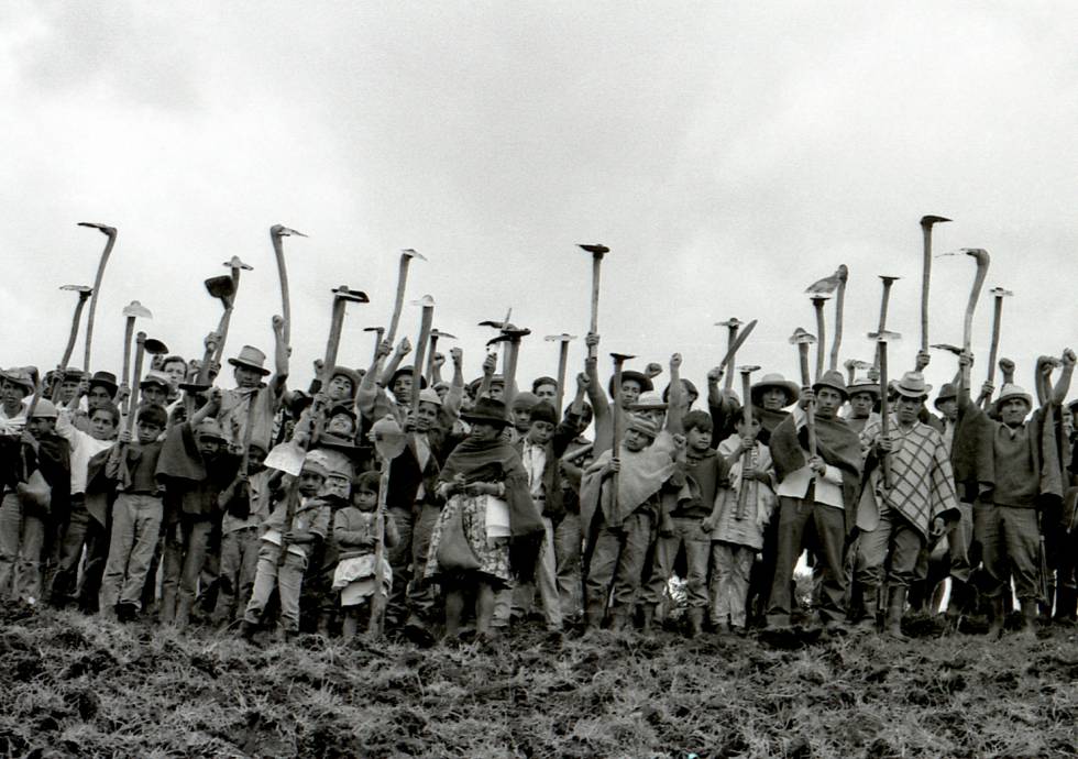 An image of 'Campesinos' (1973-1975), by Marta Rodríguez and Jorge Silva.