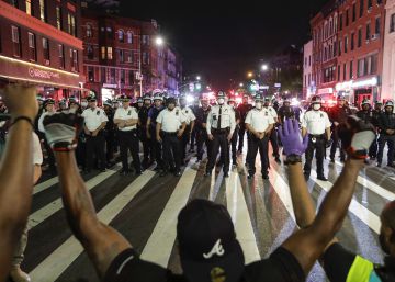 Por qué quedan libres los policías asesinos