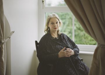 Hilary Mantel: “Me interesa menos la realeza que quienes nacen en la sombra”