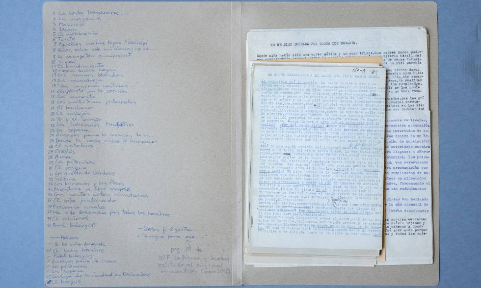Manuscritos de 'El amanecer prohibido'.