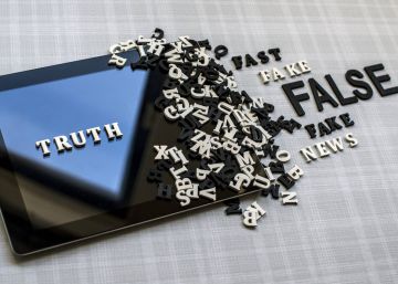 La historia del hombre no es otra que la historia de la ficción