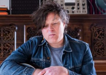 La caída fulminante a los infiernos de Ryan Adams